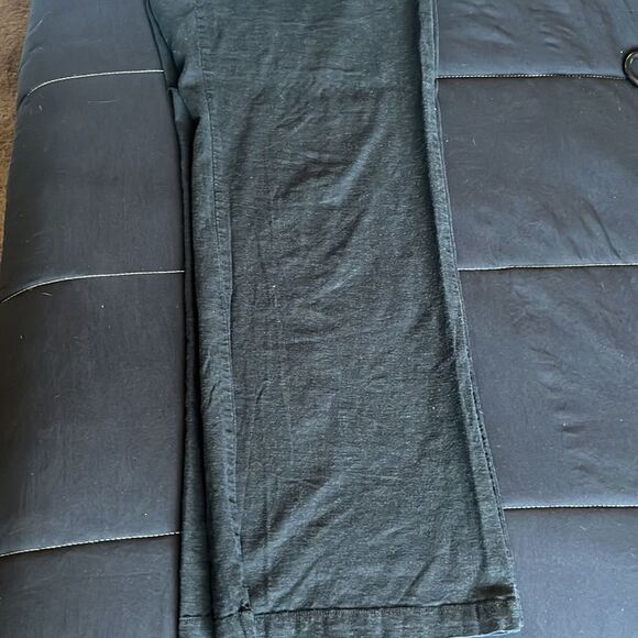 Reitmans casual black pants with wide leg sleeves/Size 13 - Picture 10 of 11